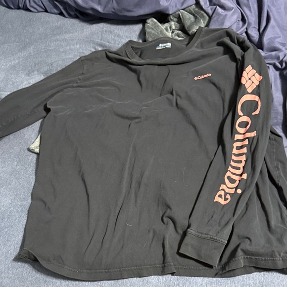 Columbia women’s Black and pink Long Sleeve Tee - Picture 6 of 6